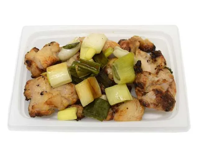 Grilled Green Onion & Salted Charcoal-Grilled Chicken