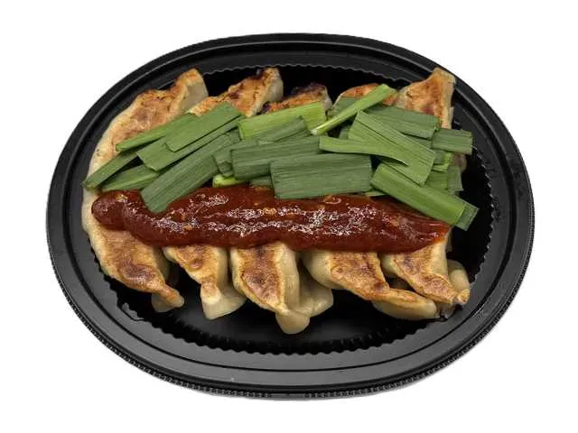 ピリ辛ダレで食べる おつまみニラ餃子