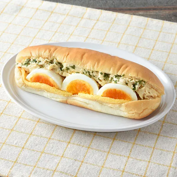 たんぱく質が摂れる!タルタルチキンたまごコッペ