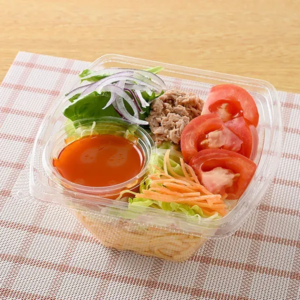 特製ドレッシングのトマトとツナのパスタサラダ