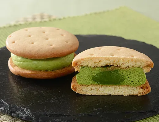 Uchi Café MORIHAN Strong Matcha Moist Biscuit Sandwich