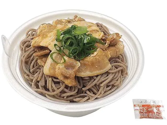 돼지고기 소바 (홋카이도산 메밀가루 사용)