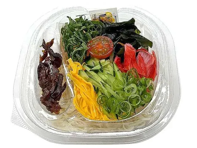 다시마 육수가 핵심인 붓카케 소면