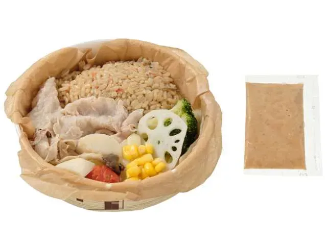 찐 야채와 돼지 샤브 샐러드 밥