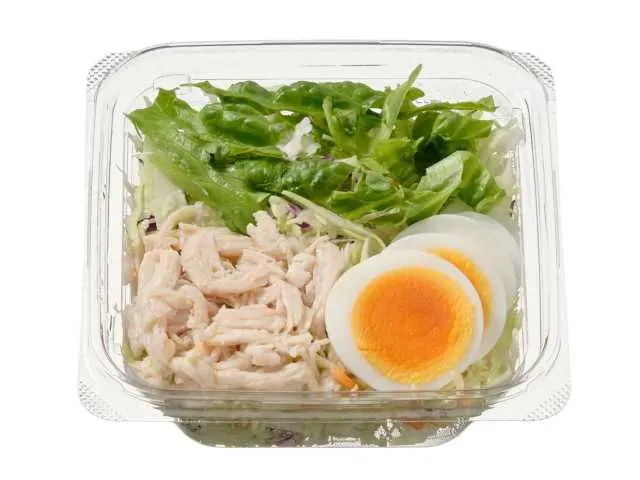蒸し鶏と玉子のサラダ