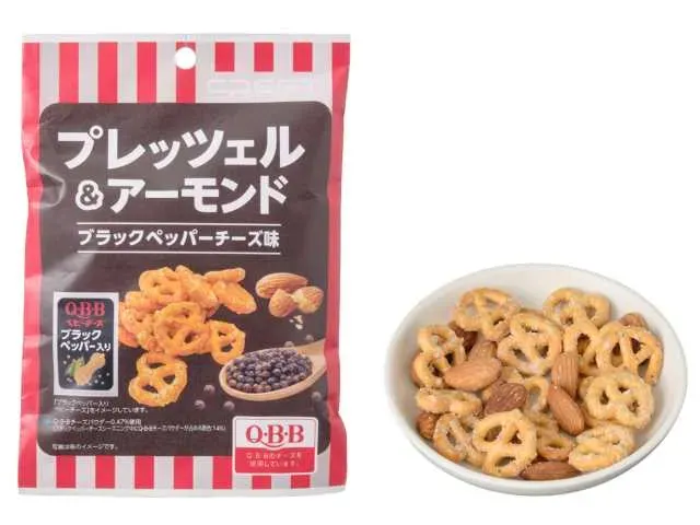 CLEAT Pretzels & Almonds Black Pepper Cheese