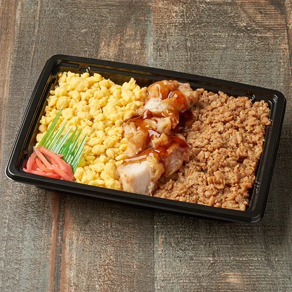 Fried Chicken and Soboro Bento