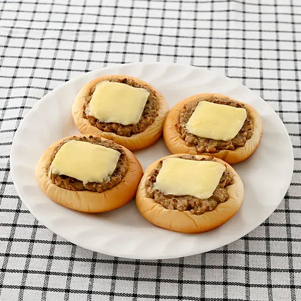 テリマヨハンバーグパン4個入