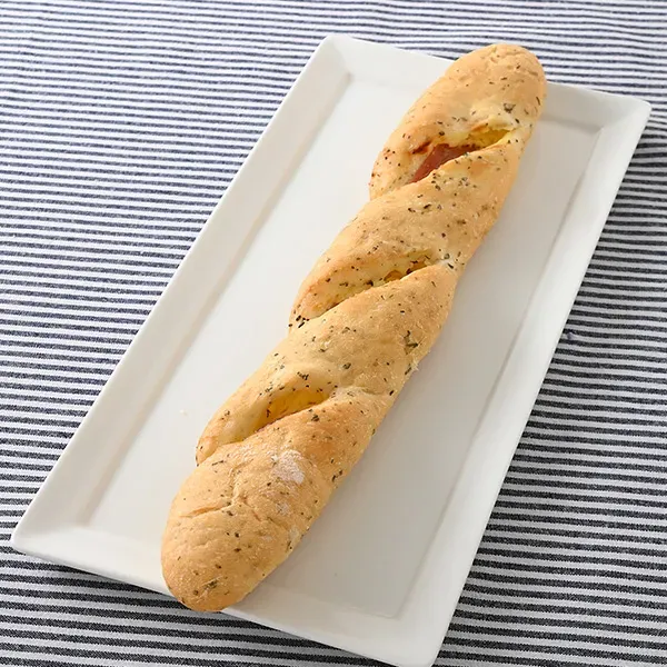 ロングスティックバジルパン(ハム&チーズ)