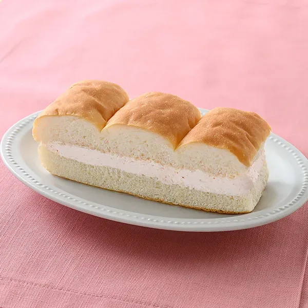 山梨県産白桃牛乳パン