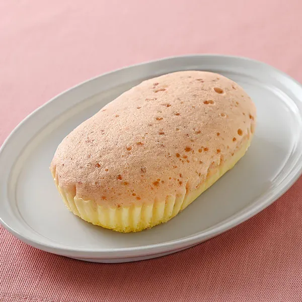 2層のいちごミルク蒸しケーキ