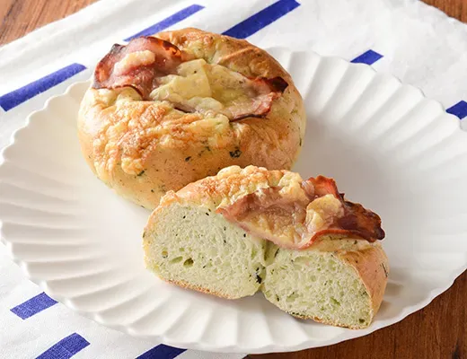 むぎゅっとベーグル ほうれん草&ベーコンチーズ