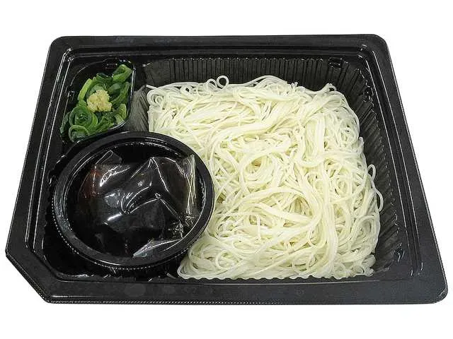 Hand-Stretched Somen Noodles with 5-Flavor Dashi Stock