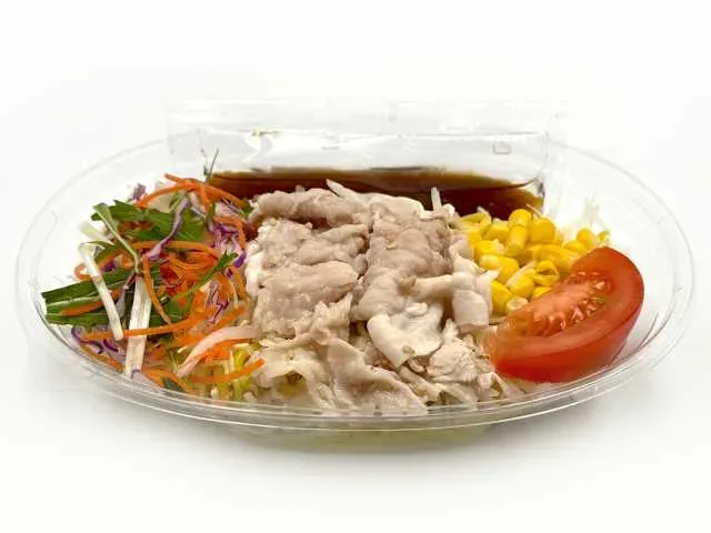 Hokkaido Specialty Ramen Salad with Pork Shabu-Shabu