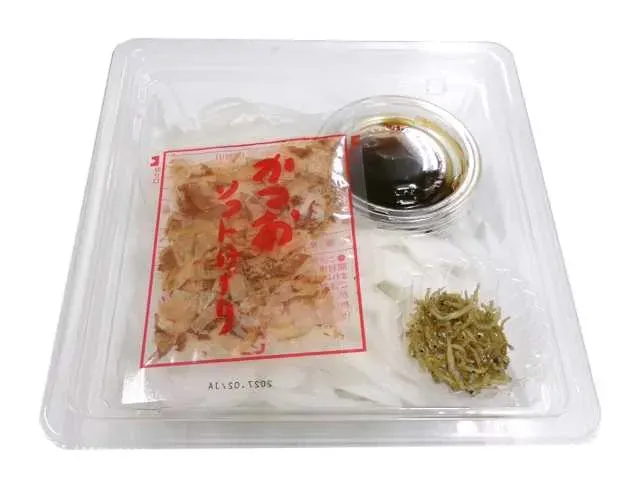 玉ねぎサラダ揚げちりめん入り