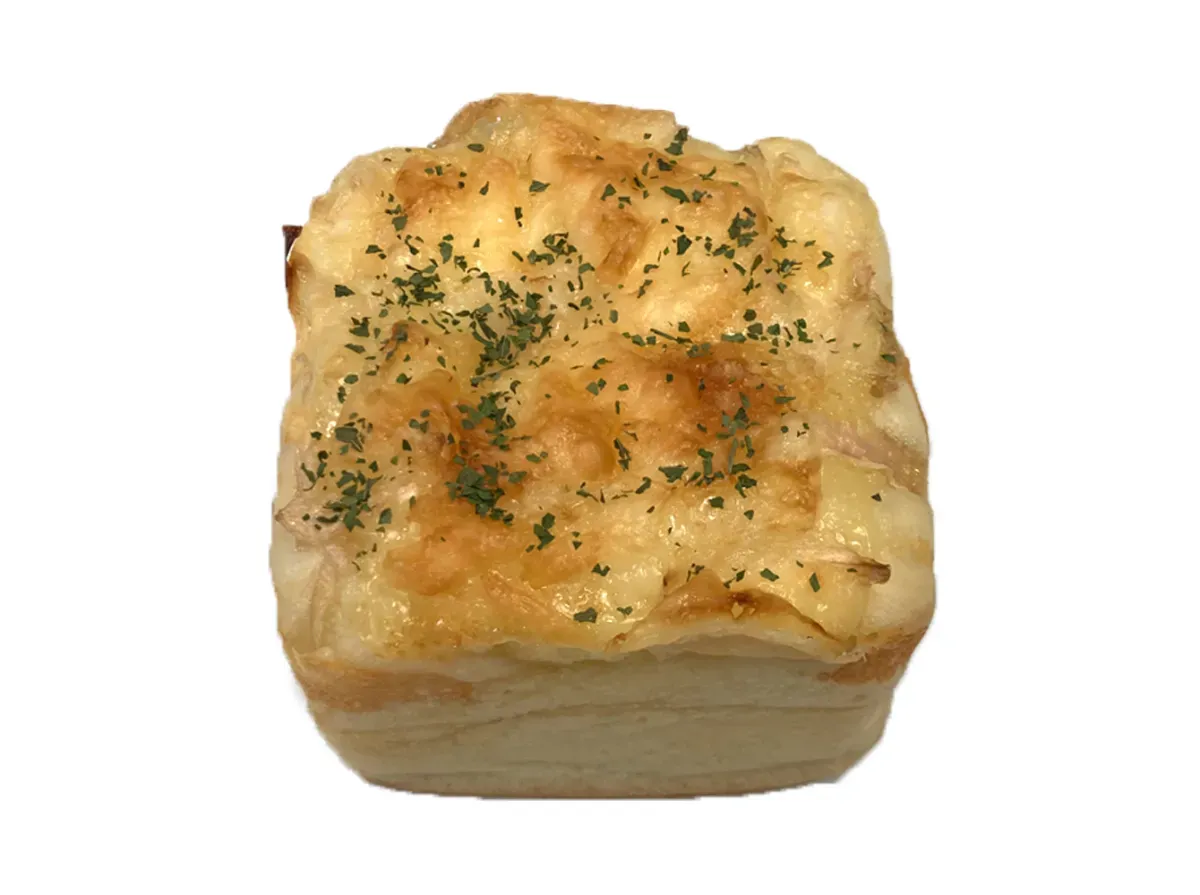 Savory Cheese Onion Cube Bread