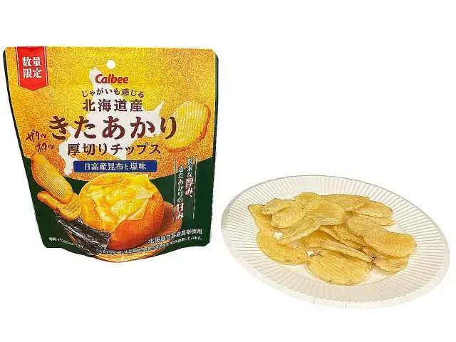 CALBEE Thick-Cut Chips Kita-akari Potato (Hokkaido) Hidaka Kelp & Salt