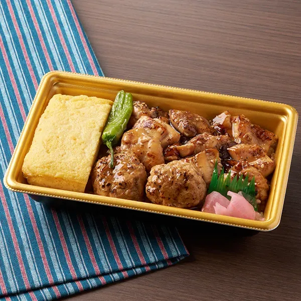 Thick Omelet and Seared Grilled Chicken Rice Box