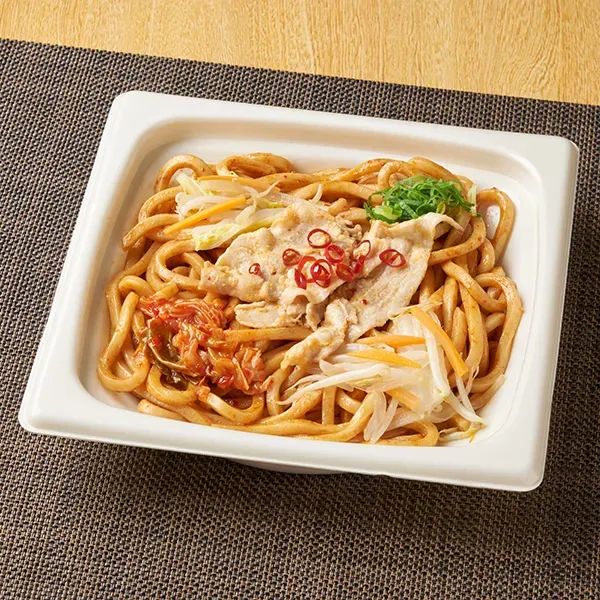 Hearty & Spicy! Stir-Fried Pork & Kimchi Udon