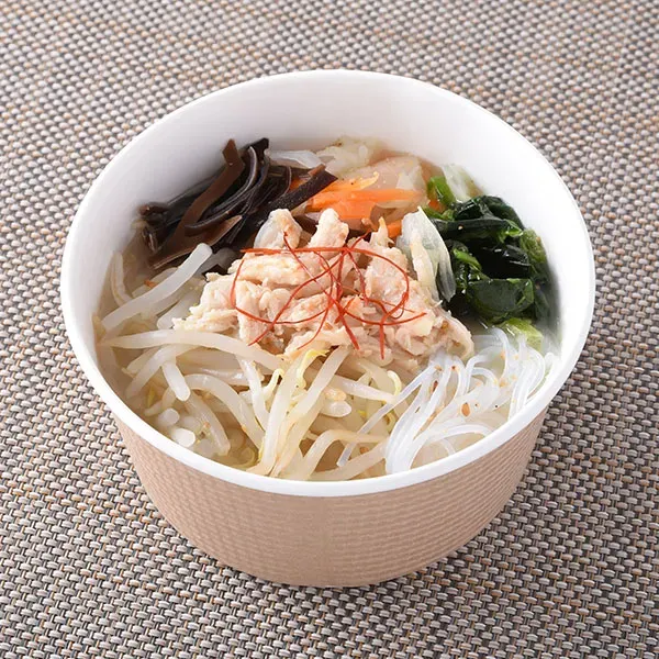 蒸し鶏と野菜の鶏白湯スープ