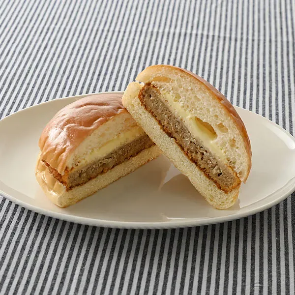 Satisfying Large Bun (Minced Meat Cutlet)