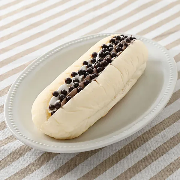 パフチョコダブルホイップサンド(チョコ&ミルク)
