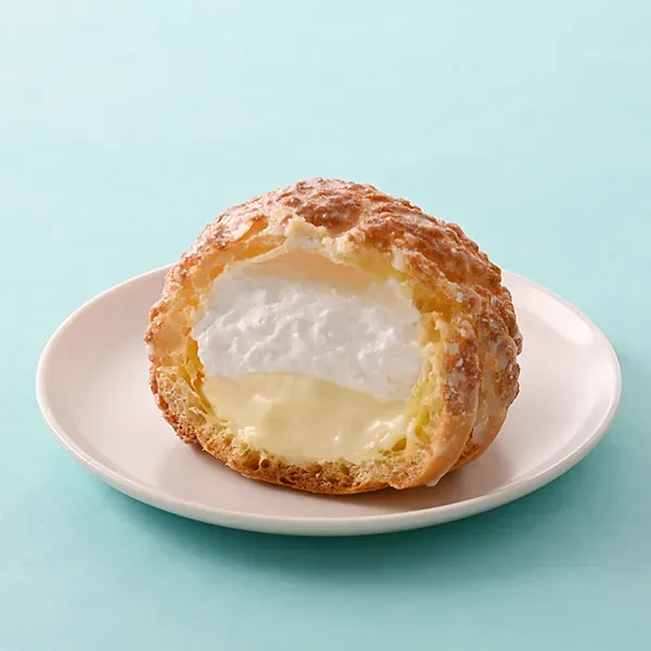 Crispy Crumbly Cream Puff (Milk Cream)