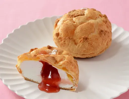 Plum Cream Puff (Minami-Alps Plum Jam & Yogurt Flavored Whipped Cream)