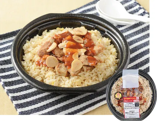 辛味だれの背脂にんにく豚チャーハン