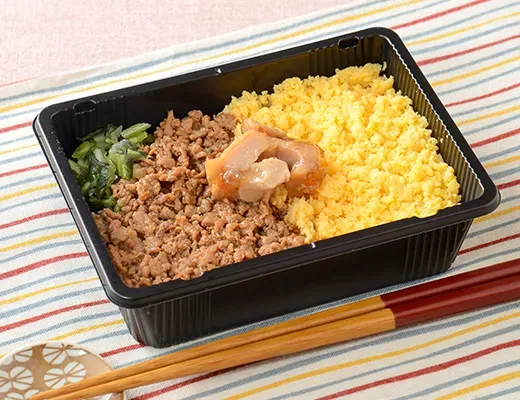 닭고기 소보로 도시락