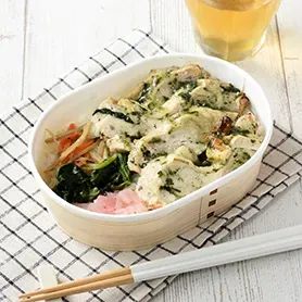 소금누룩으로 맛을 낸 닭고기 아오지소 풍미 구이 도시락 (찰보리밥)