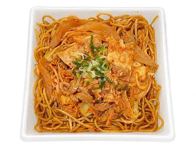 매콤 돼지고기 김치 야키소바