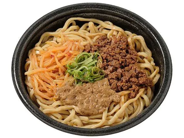 Chewy Noodles Rich and Spicy Soupless Dandan Noodles