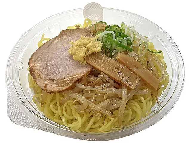 진한 육수의 차가운 삿포로 미소 라멘