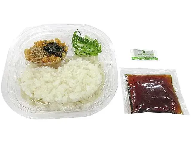 냉 붓카케 우동 (갈은 무, 와사비 첨부)