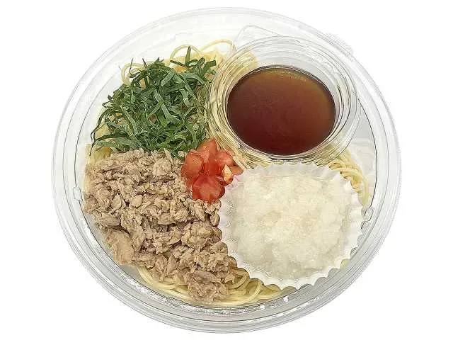 Chilled Pasta Tuna & Grated Daikon Radish Japanese-Style Sauce