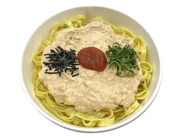 生パスタ 博多辛子明太子のカルボナーラ