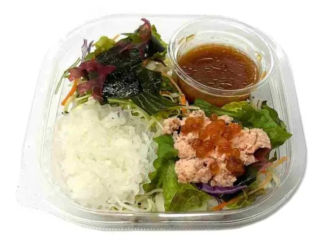 Perilla & Wakame Seaweed Pasta Salad (Salmon & Salmon Roe)