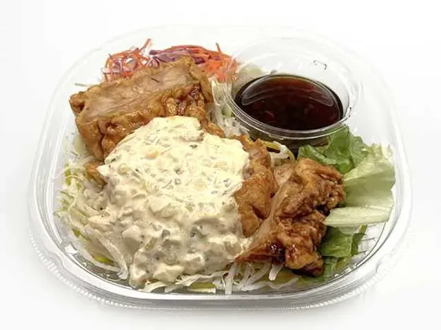 Large Serving Ramen Salad Chicken Tartar Sauce