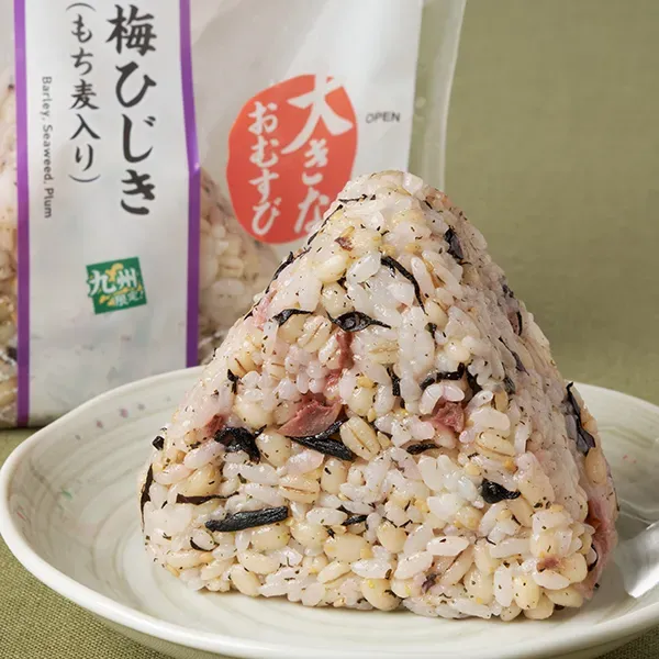 もち麦 大きなおむすび 梅ひじき