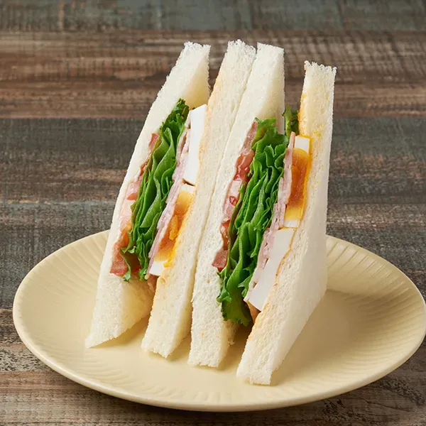 ベーコンレタストマトサンド