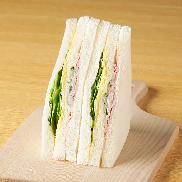 Ham, Lettuce, and Egg Sandwich