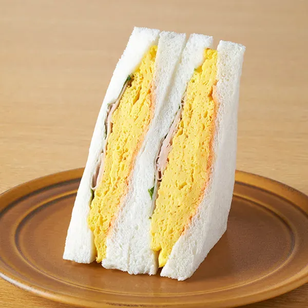 Egg Roll and Ham Sandwich