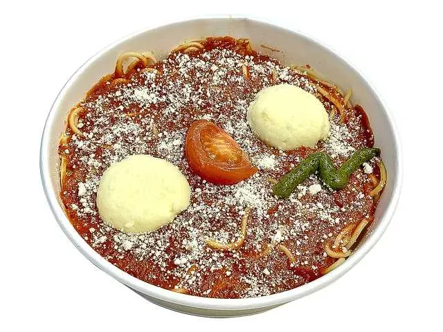 Spicy Tomato Pasta with Melty Cheese Sauce