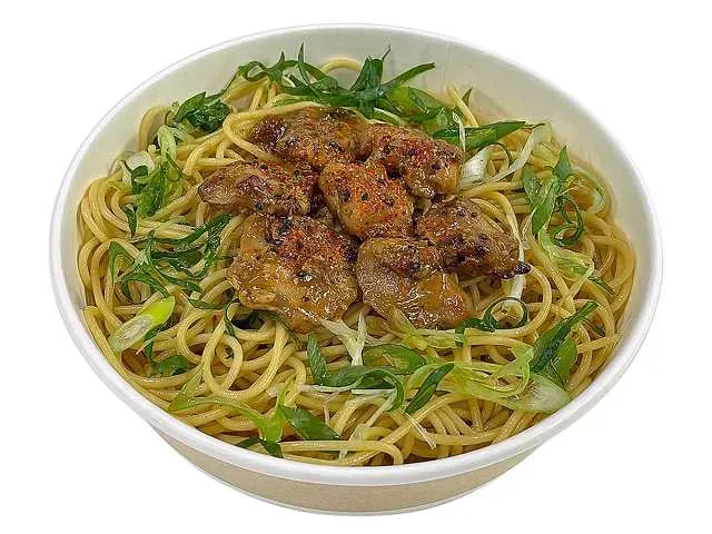 炭火焼チキンとねぎのパスタ だし醤油仕立て