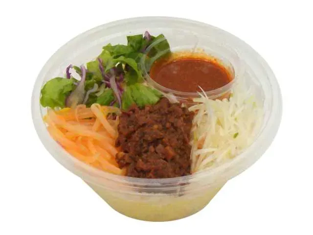肉味噌と食べる 担々風ラーメンサラダ
