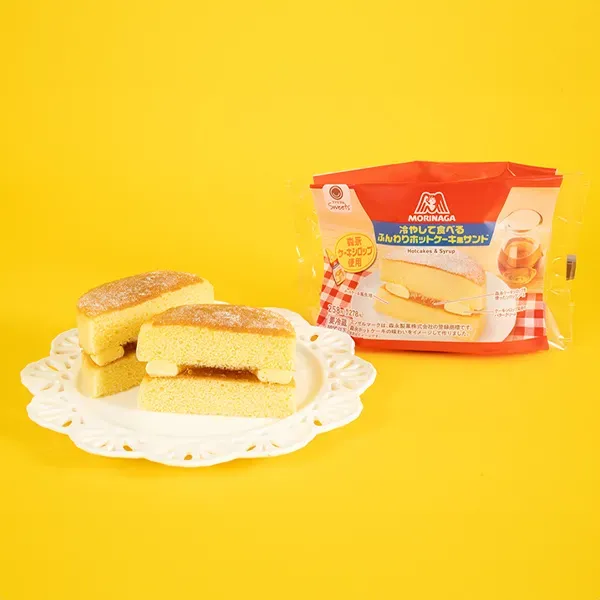【ファミマ45周年記念!「ファミマとコラボ祭」】冷やして食べる ふんわりホットケーキ風サンド