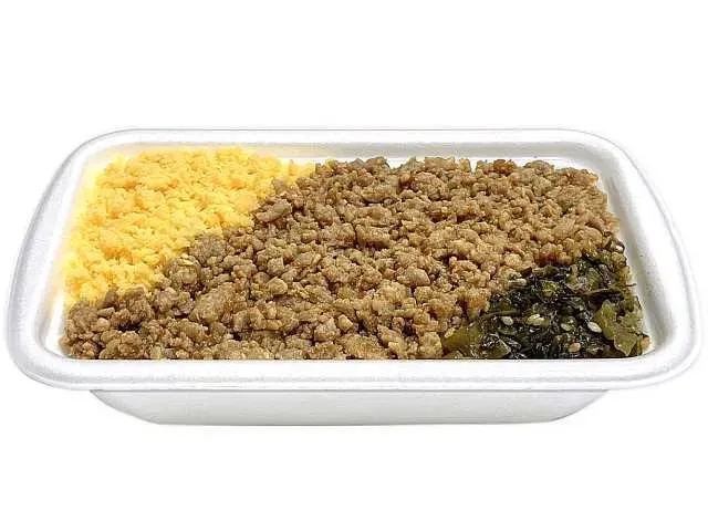 닭고기의 감칠맛! 닭고기 소보로 밥 (찰보리)