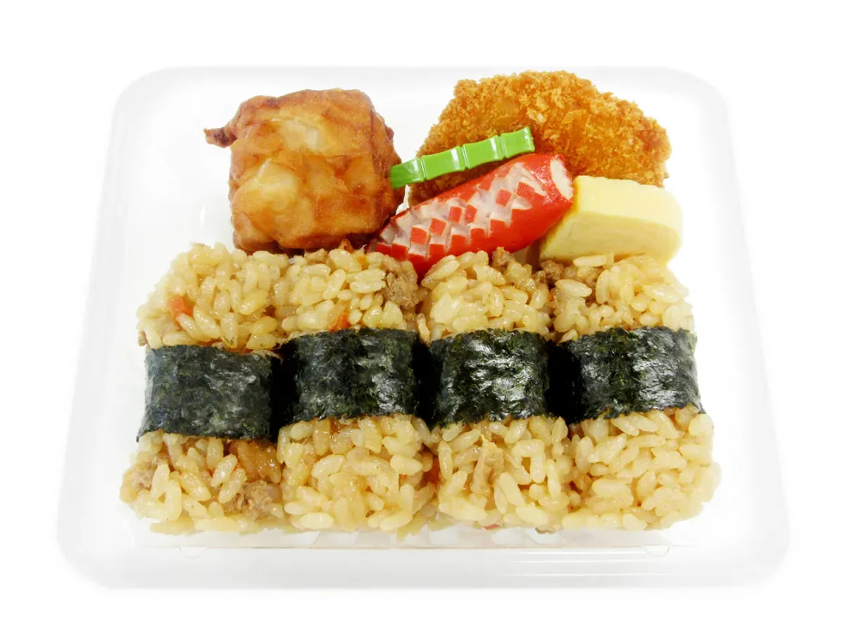俵 Rice Ball & Side Dish Set (Chicken & Five-Ingredient Rice)