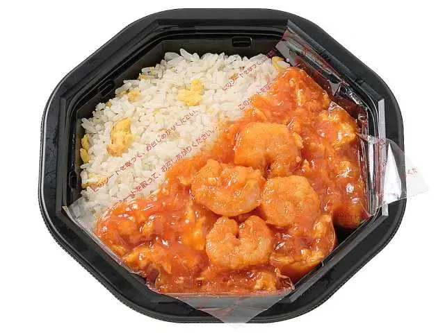 甘辛仕立てのエビチリチャーハン